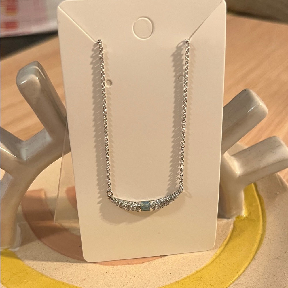 Bomb Party Necklace - Stay Golden
